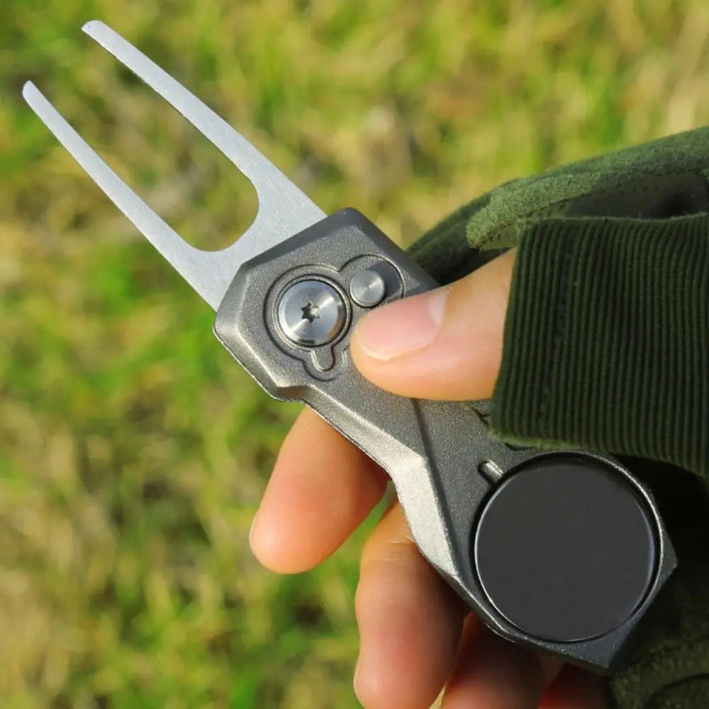 1 Pcs Multi Switchblade Golf Divot Repair Tool Ball Marker Aluminum Alloy Mini Golf Divot Tools Foldable Button Golf Green Fork